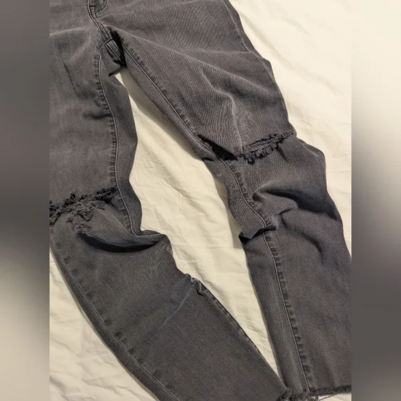 Madewell Women's Mid Rise Distressed Skinny Jeans Gray Black Denim Size 30 - Picture 3 of 9